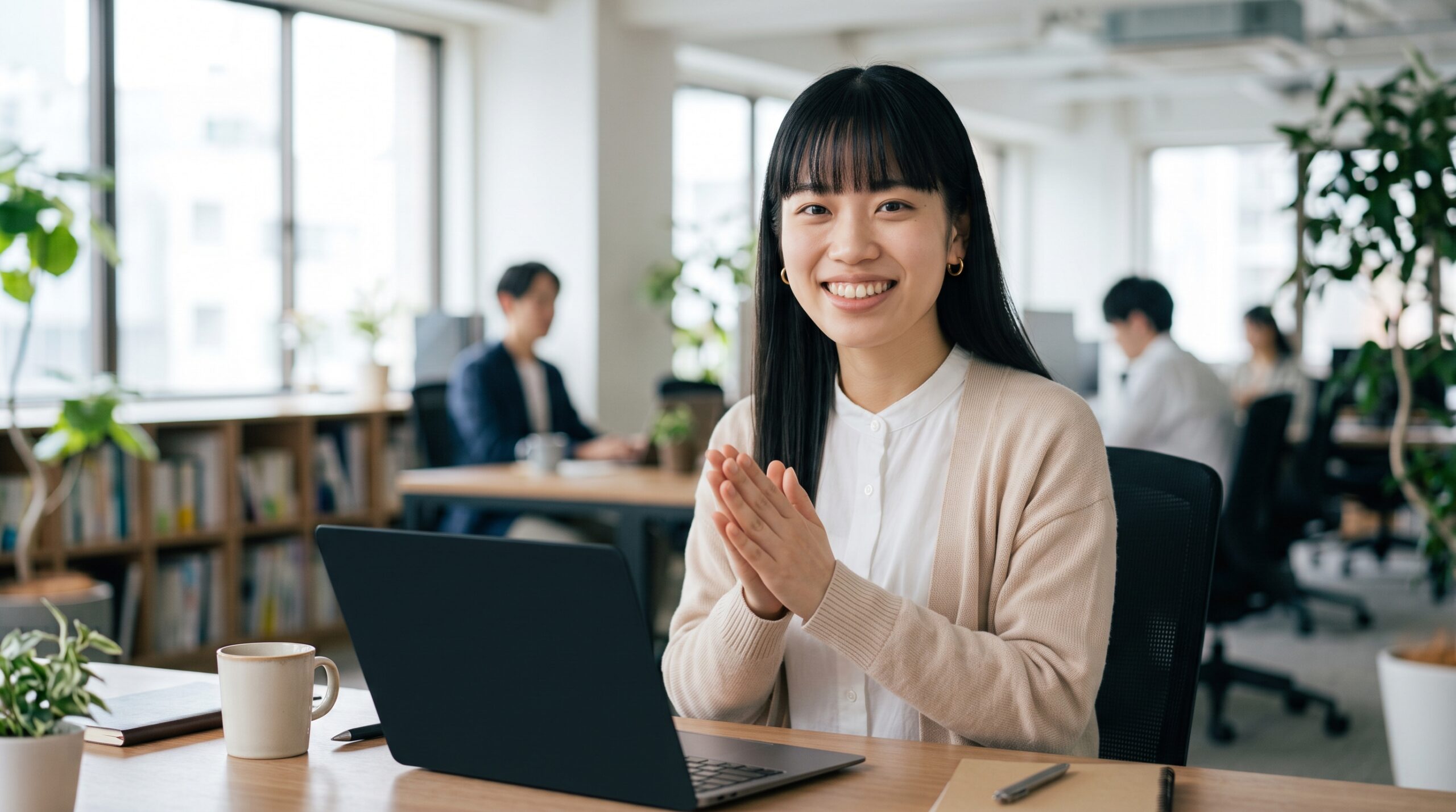 大丈夫、あなたにもできると励ますExcel先生